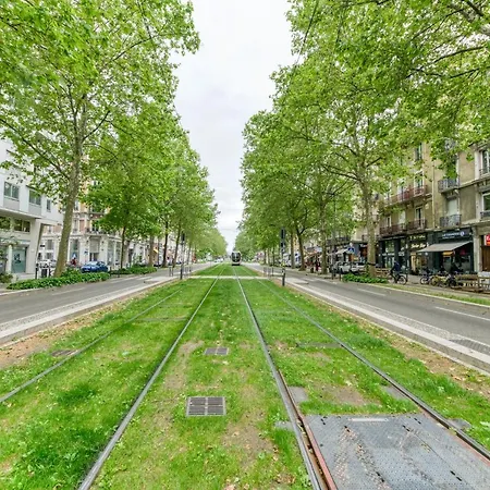 Le Prestige•gare•cours Jean Jaures•confort•netflix
